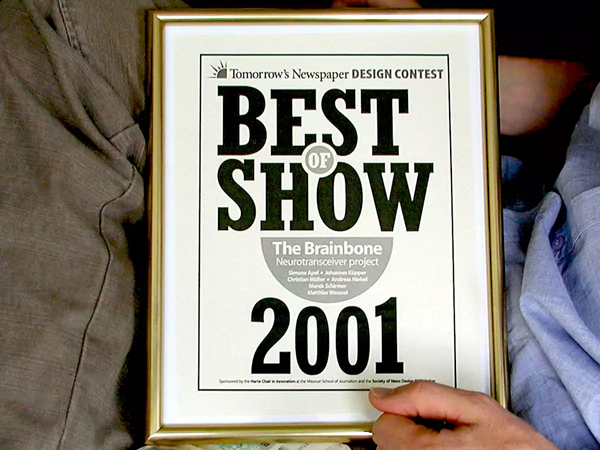 Tomorrow’s Newspaper Design Contest 2001: Mit der Auszeichnung „Best of Show“ wurde das „Neurotransceiver Projekt“ der Hagener Haus Busch Studenten ausgezeichnet (Foto: Marek Schirmer)